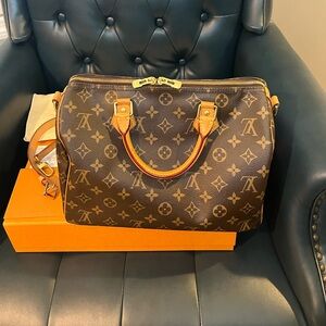 Pre-loved Louis Vuitton Speedy Bandoulière 30 Monogram
